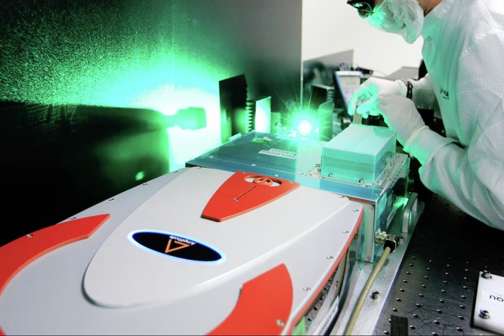 Visite de l’entreprise Amplitude laser à Bordeaux